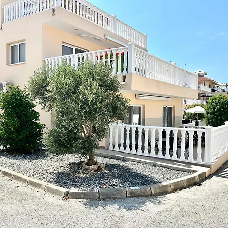 Appartement Nissi Golden Sands D01 *